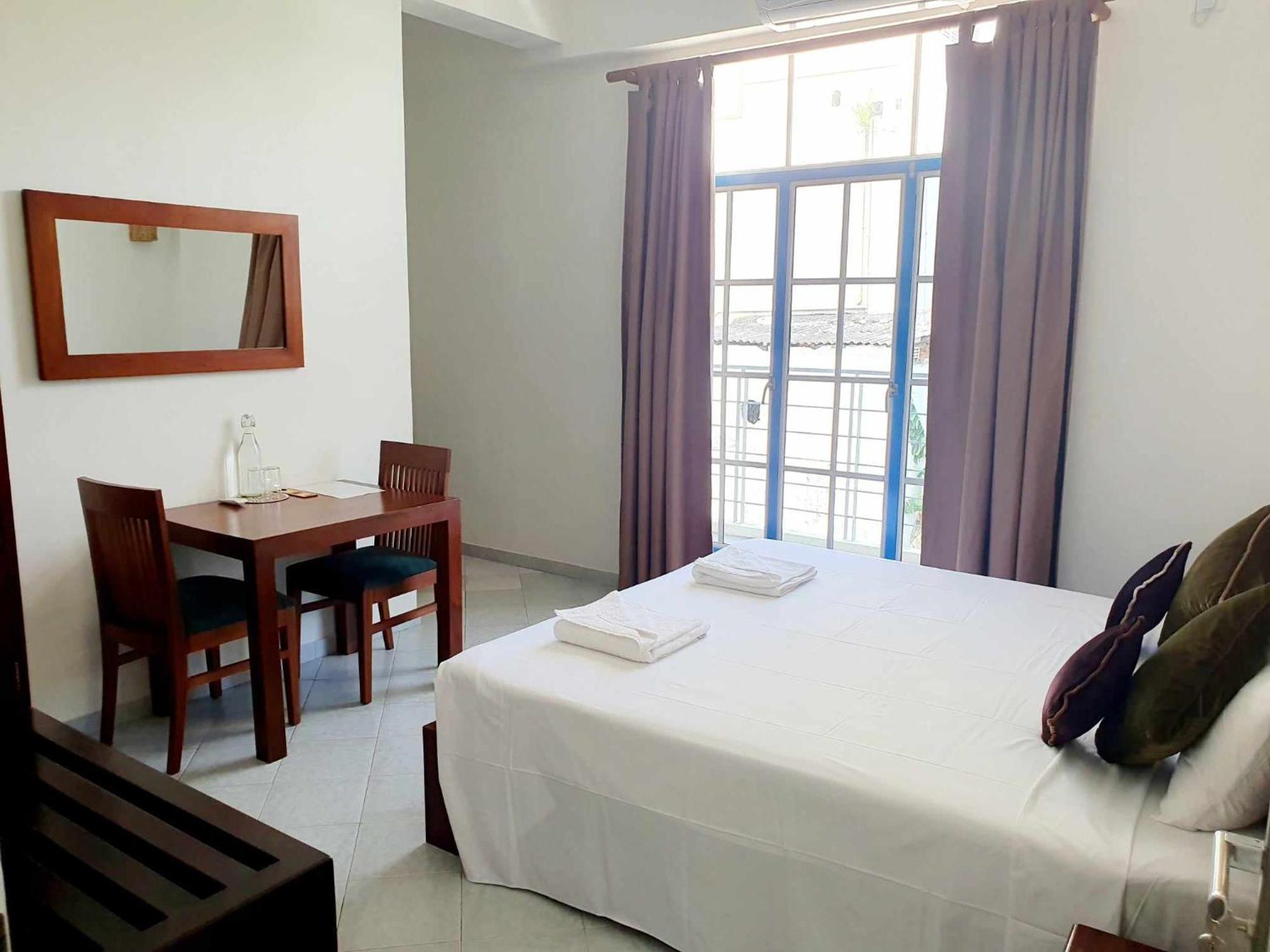 Mountbaylk Hotell Dehiwala-Mount Lavinia Rum bild