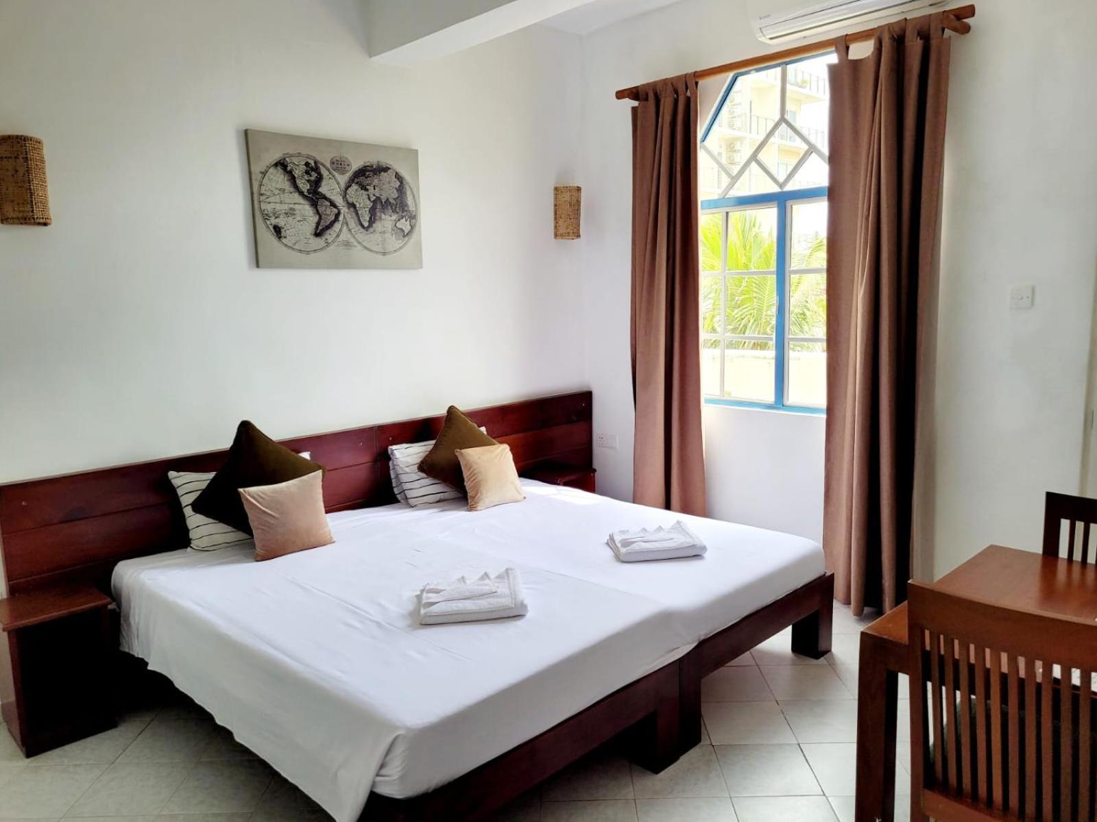 Mountbaylk Hotell Dehiwala-Mount Lavinia Exteriör bild