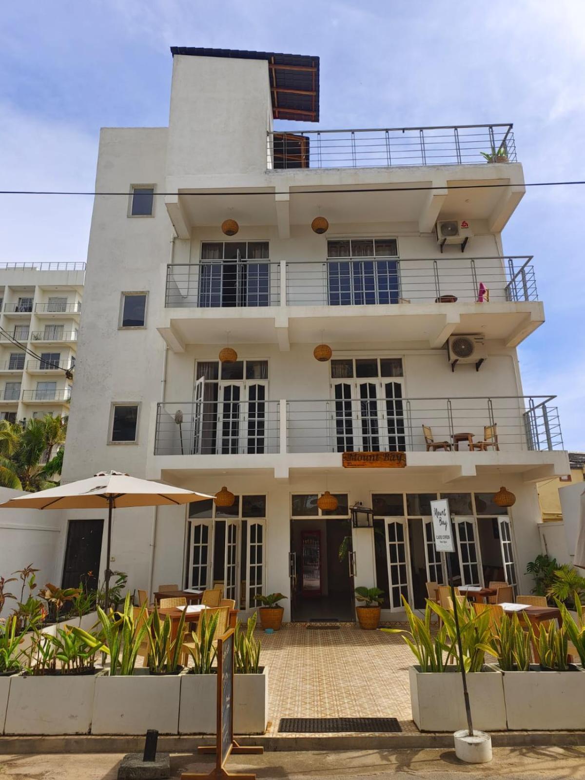 Mountbaylk Hotell Dehiwala-Mount Lavinia Exteriör bild