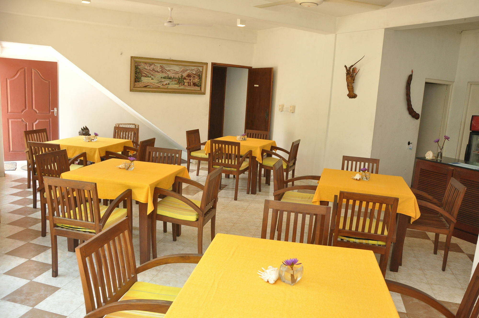 Mountbaylk Hotell Dehiwala-Mount Lavinia Exteriör bild