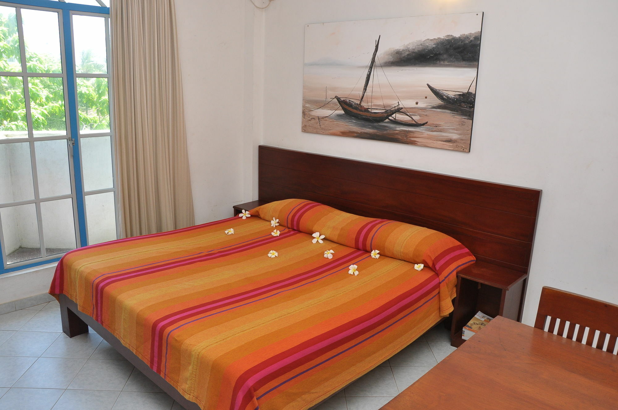 Mountbaylk Hotell Dehiwala-Mount Lavinia Exteriör bild