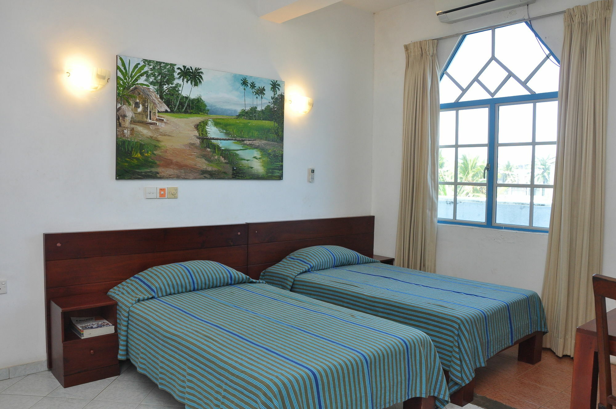 Mountbaylk Hotell Dehiwala-Mount Lavinia Exteriör bild